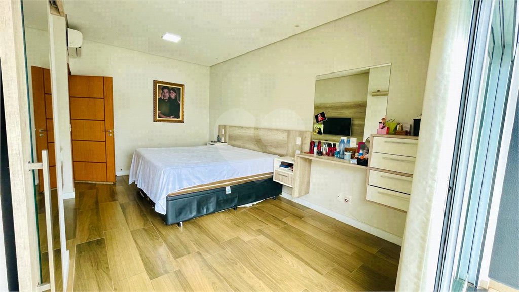Casa à venda com 3 quartos, sendo 1 suíte, no condomínio Sun Lake, Sorocaba - SP