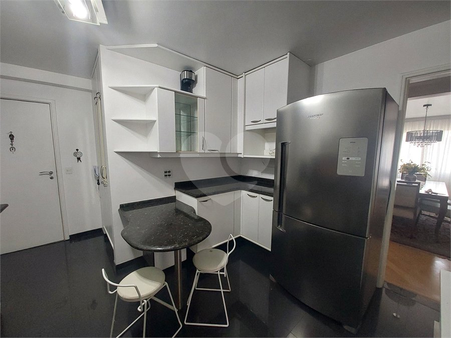 Apartamento à venda com 3 quartos, sendo 2 suítes,  em Cidade São Francisco, São Paulo, SP