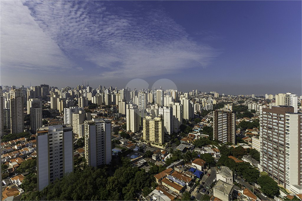 Apartamento à venda ou para alugar com 3 suítes em Água Branca, São Paulo, SP