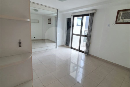 Cobertura à venda com 3 quartos, sendo 2 suítes, em Tijuca, Rio de Janeiro, RJ