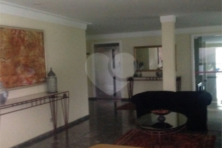 Apartamento à venda com 4 quartos, sendo 3 suítes, em Campo Belo, São Paulo, SP