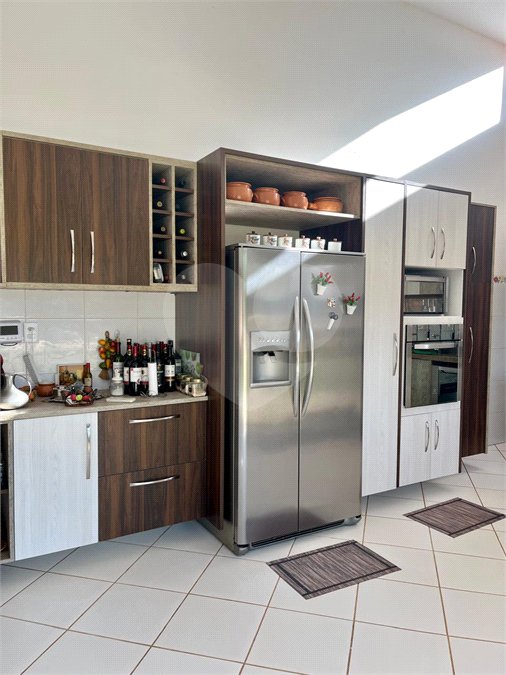 Casa à venda com 4 suítes no condomínio Residencial Vale das Laranjeiras, Indaiatuba - SP