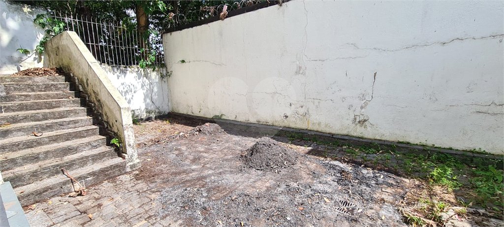 Sobrado à venda com 8 quartos em Vila Tramontano, São Paulo, SP