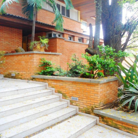 Sobrado à venda com 4 suítes em Jardim Cordeiro, São Paulo, SP