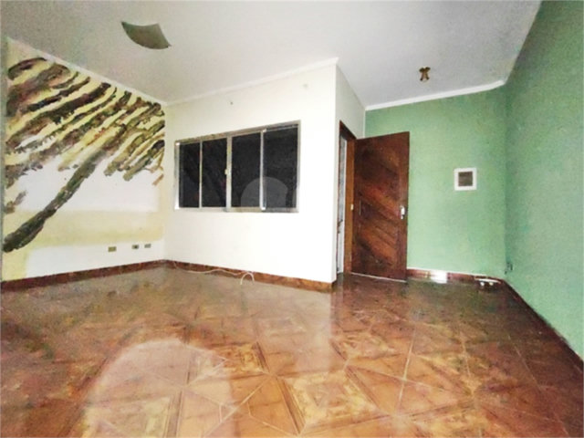 Sobrado à venda com 3 quartos em Tremembé, São Paulo, SP