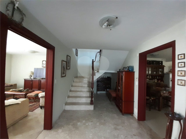 Sobrado à venda com 3 quartos, sendo 1 suíte,  em Indianópolis, São Paulo, SP