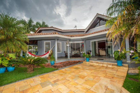 Casa à venda com 3 suítes no condomínio Aldeia da Serrinha, Sorocaba - SP
