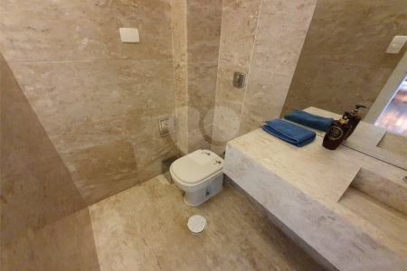 Apartamento à venda com 3 quartos, sendo 2 suítes, em Alto da Boa Vista, São Paulo, SP