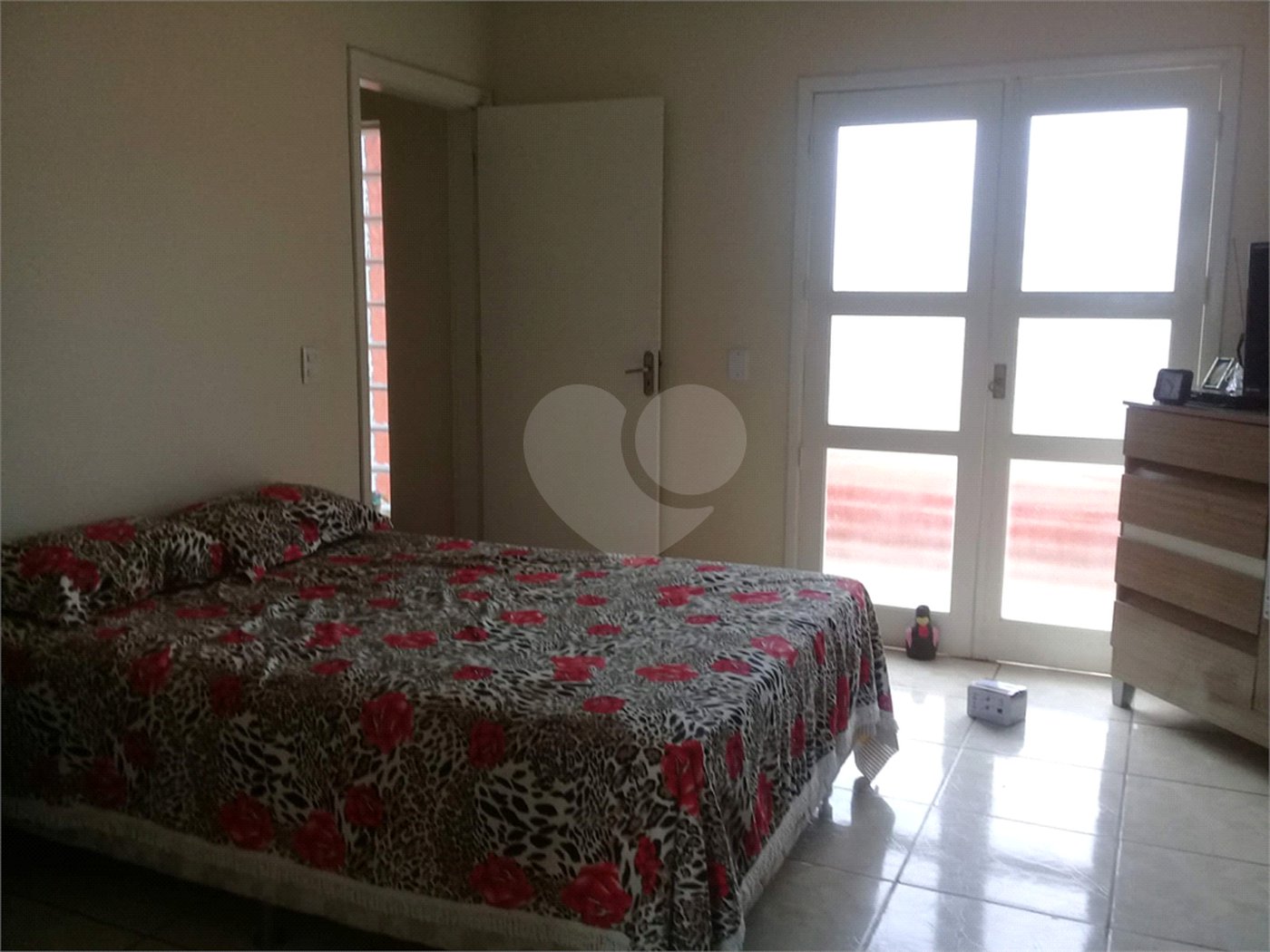 Sobrado à venda com 2 quartos, sendo 1 suíte, em Vila Barth, Itapetininga, SP