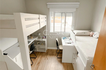 Sobrado à venda com 3 quartos, sendo 1 suíte, em Vila Arriete, São Paulo, SP