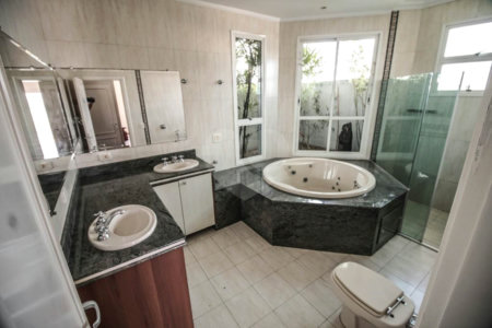 Casa à venda com 4 quartos, sendo 1 suíte,  no condomínio Ibiti do Paço, Sorocaba - SP