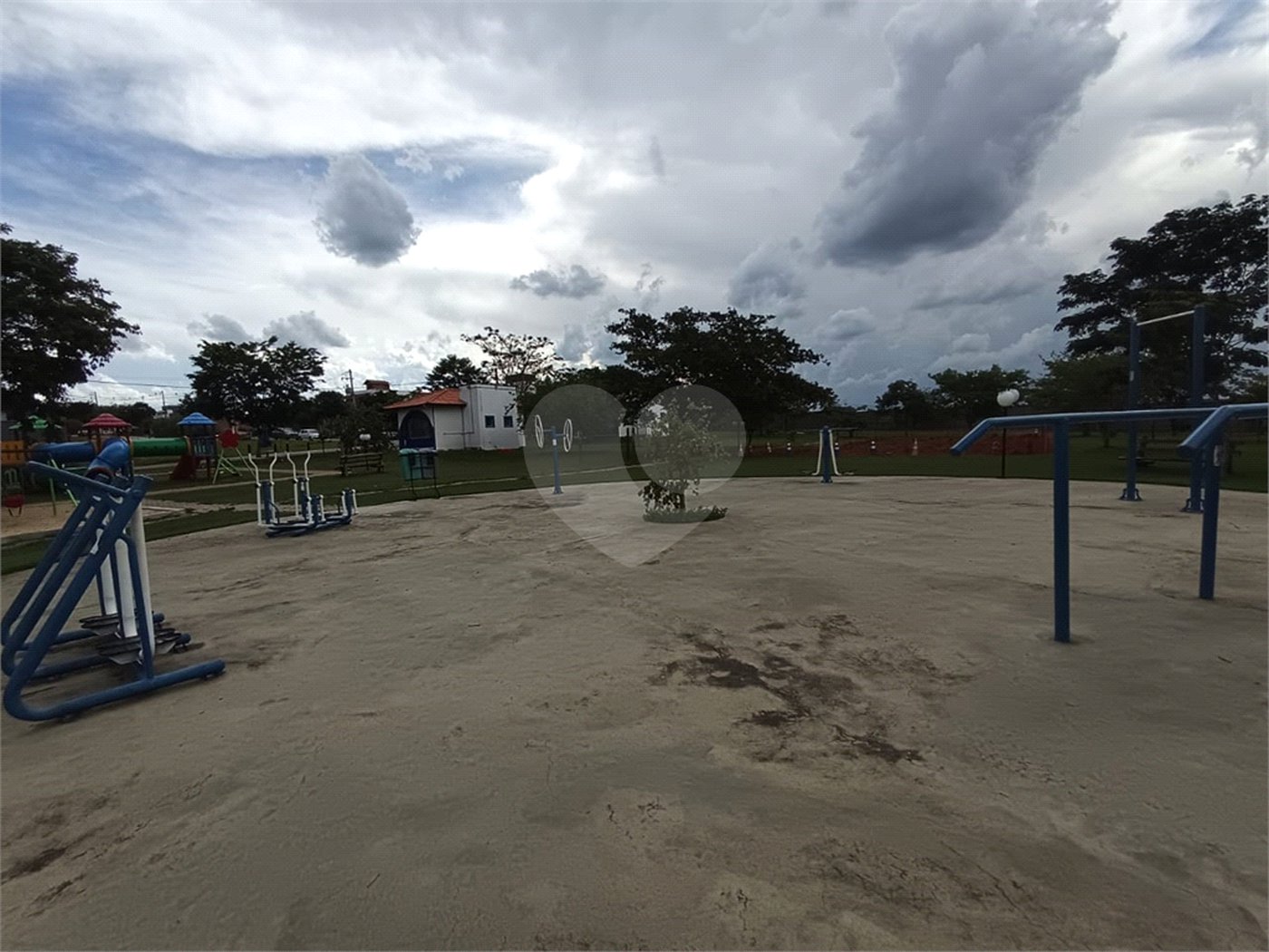 Terreno à venda no condomínio Jardim, Sorocaba - SP