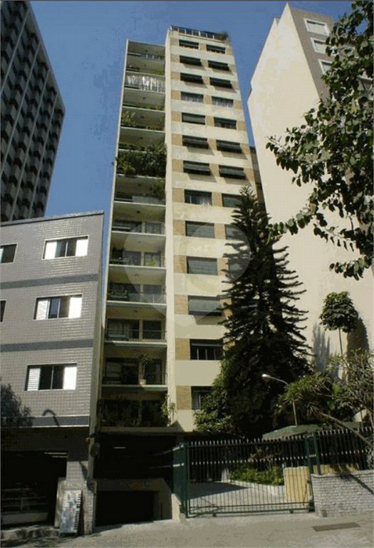 Apartamento à venda com 3 quartos, sendo 1 suíte, em Santa Cecília, São Paulo, SP
