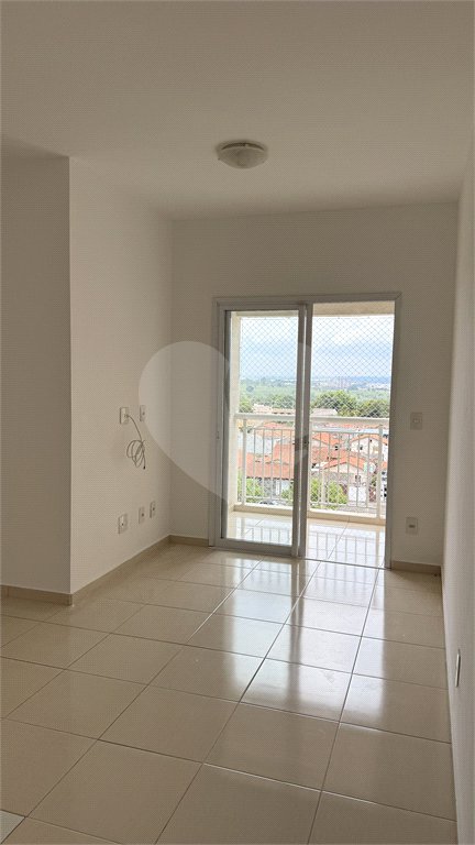 Apartamento à venda com 3 quartos, sendo 1 suíte,  em Jardim Nova Era, Salto, SP