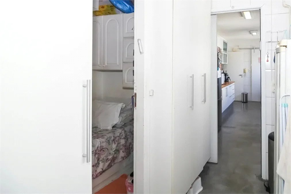 Apartamento à venda com 4 quartos, sendo 3 suítes, em Vila Romana, São Paulo, SP