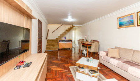 Sobrado à venda com 3 quartos, sendo 1 suíte,  em Jardim Prudência, São Paulo, SP