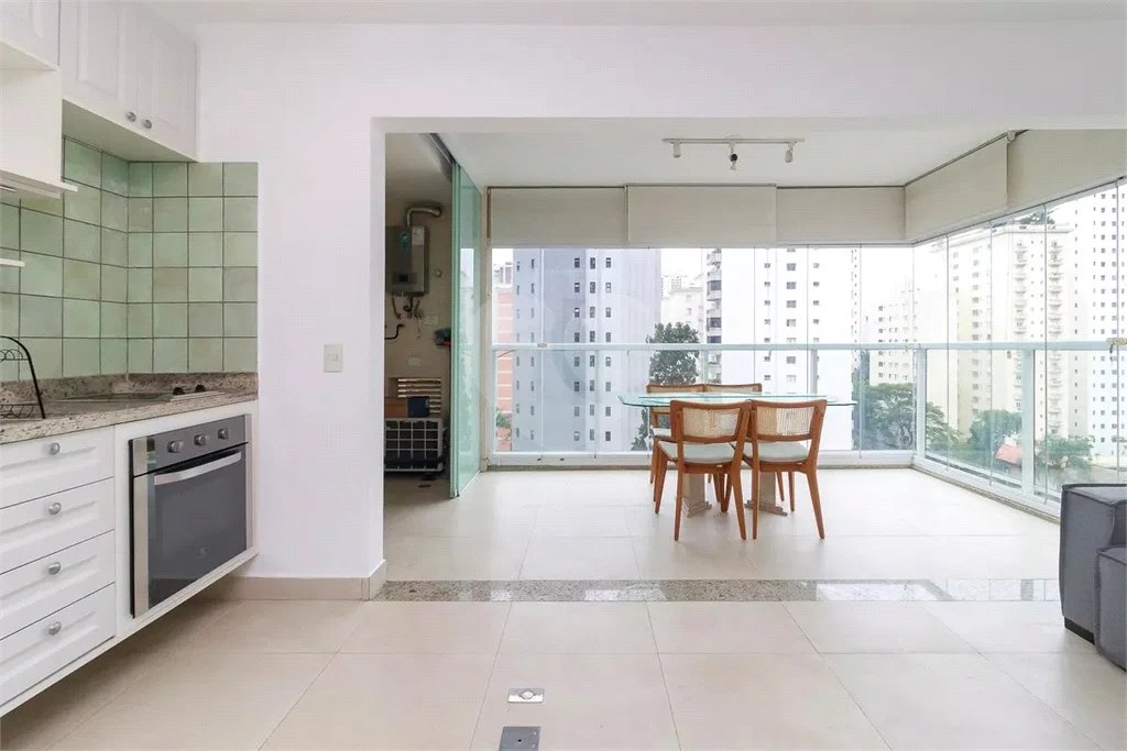 Apartamento com 43m² na região do Campo Belo em São Paulo - SP.