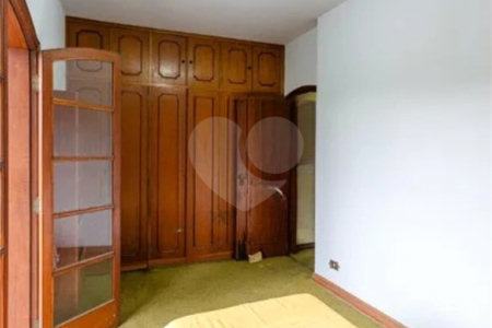 Casa à venda ou para alugar com 4 suítes em Vila Comercial, São Paulo, SP