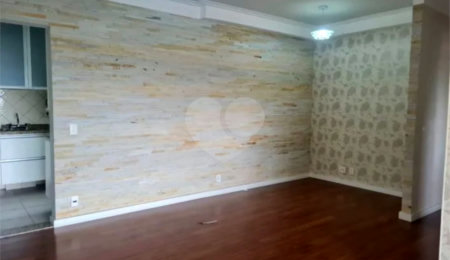 Apartamento à venda com 3 quartos, sendo 1 suíte,  em Jardim Ester, São Paulo, SP