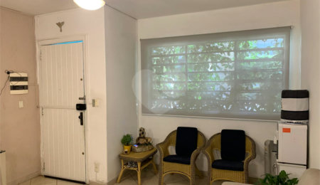 Sobrado à venda com 2 quartos em Moema, São Paulo, SP
