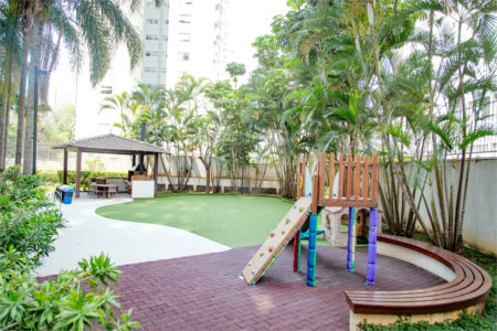 Apartamento à venda com 3 suítes em Moema, São Paulo, SP