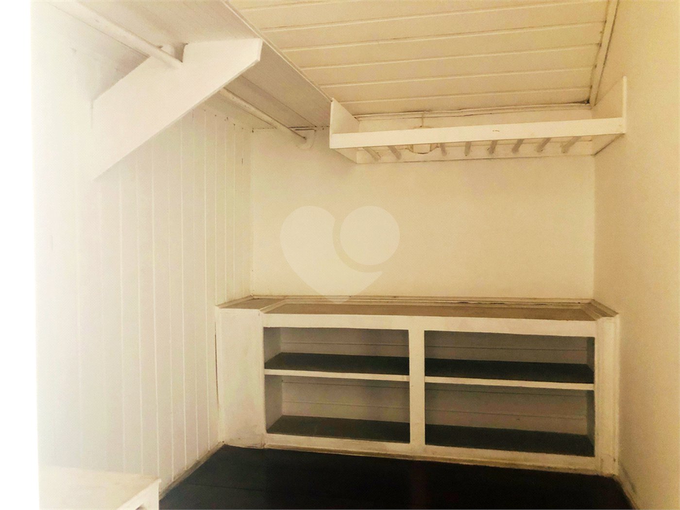 Sobrado à venda com 4 quartos, sendo 3 suítes, em Vila Rosália, Guarulhos, SP
