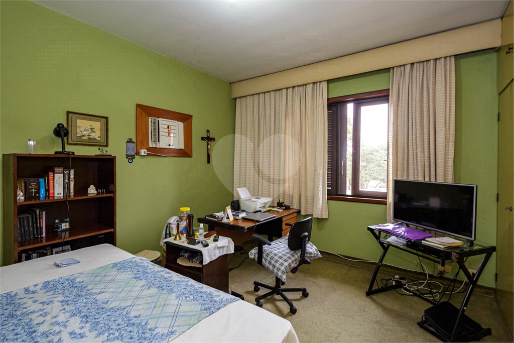 Casa de Vila para alugar com 4 quartos, sendo 1 suíte, em Granja Julieta, São Paulo, SP