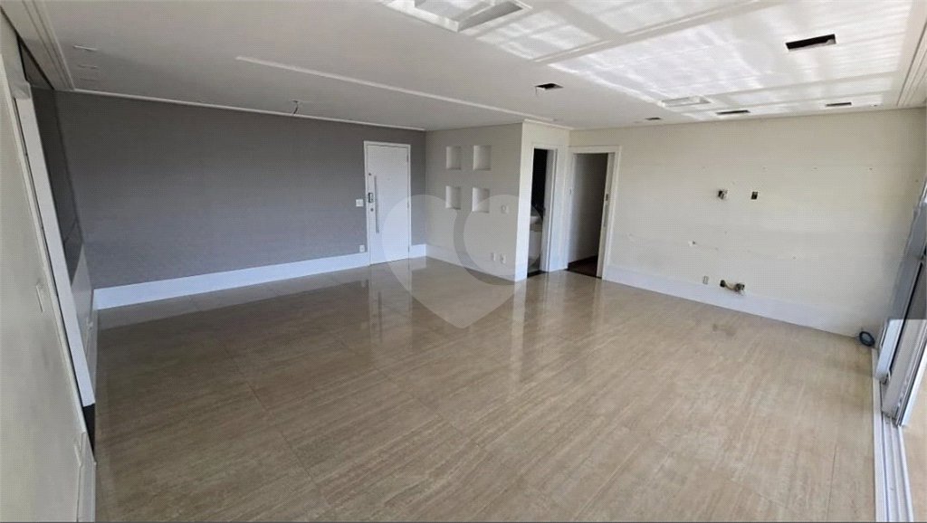 Apartamento à venda com 3 suítes em Jardim Flor da Montanha, Guarulhos, SP