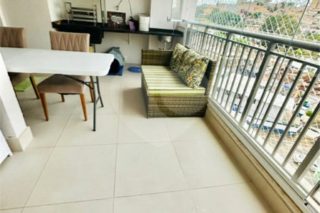Apartamento à venda com 3 quartos, sendo 1 suíte,  em Vila Andrade, São Paulo, SP