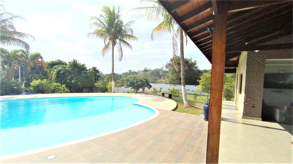 Chácara à venda com 6 quartos, sendo 4 suítes,  em Pinheirinho, Vinhedo, SP