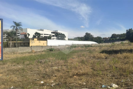 Terreno à venda em Itavuvu, Sorocaba, SP