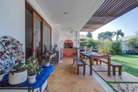 Casa de Vila à venda com 4 suítes em Jardim Hípico, São Paulo, SP