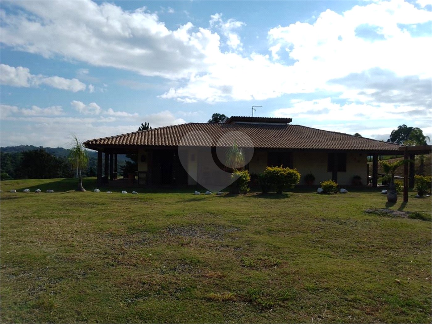 Chácara à venda com 2 quartos em Recanto das Acácias, São Roque, SP