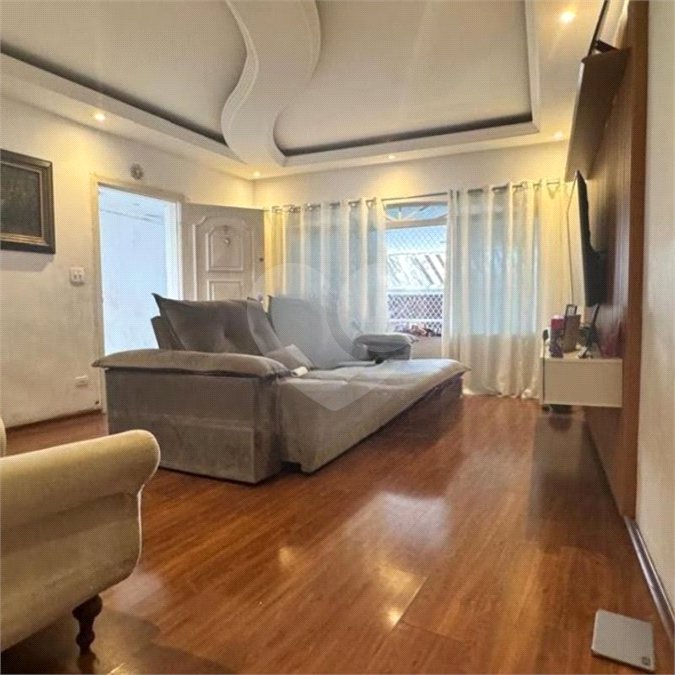 Sobrado à venda com 3 quartos, sendo 2 suítes, em Vila Maria Alta, São Paulo, SP