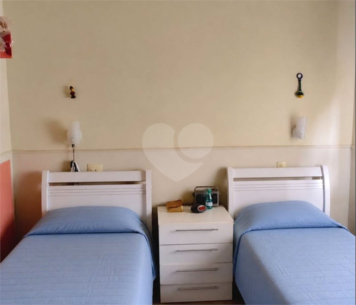 Casa à venda com 5 quartos, sendo 4 suítes, no condomínio Porto Atibaia, Atibaia - SP