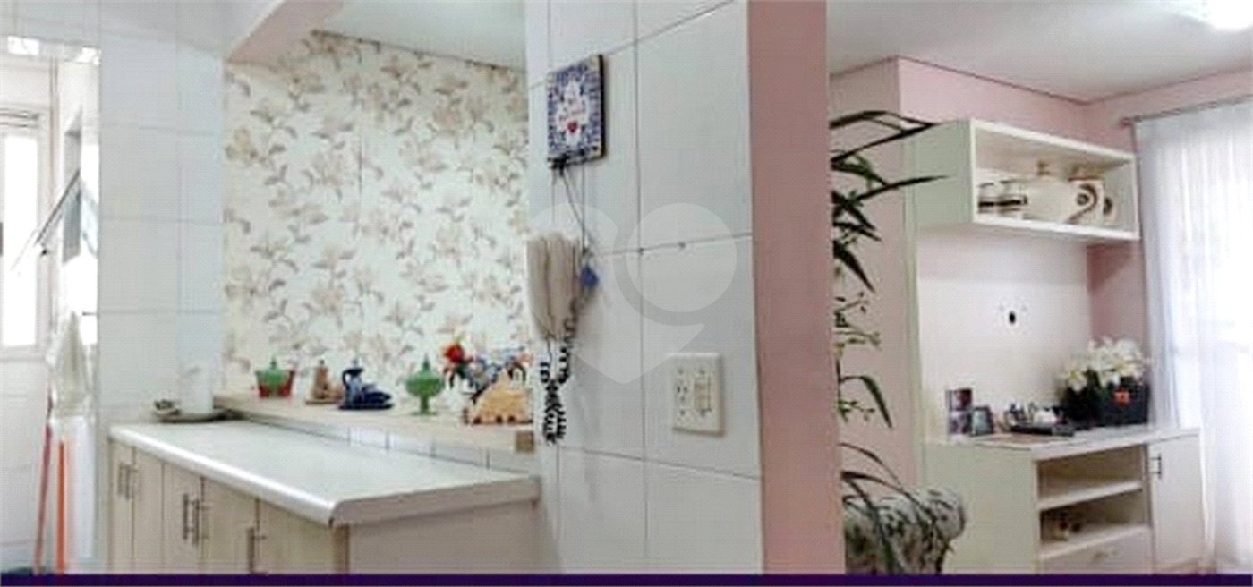 Apartamento à venda com 3 quartos, sendo 1 suíte,  em Vila Vermelha, São Paulo, SP