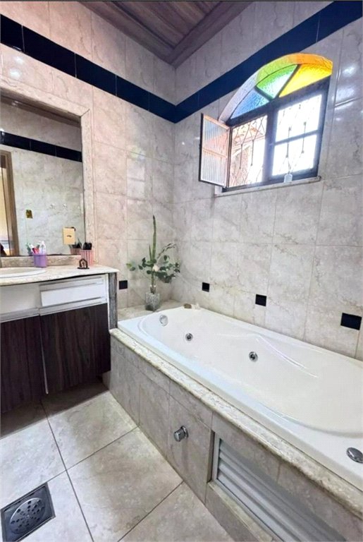 Casa à venda com 5 quartos, sendo 1 suíte, em Guaratiba, Rio de Janeiro, RJ