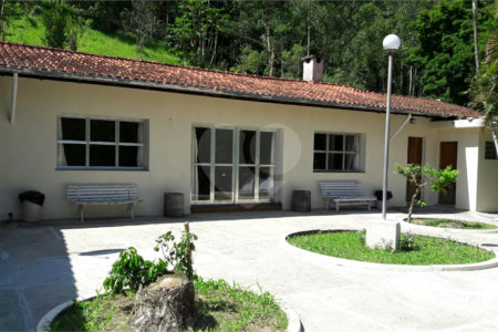 Sítio à venda com 10 quartos no Centro, Piracaia, SP