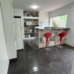 Sobrado à venda com 4 quartos, sendo 1 suíte, em Tremembé, São Paulo, SP