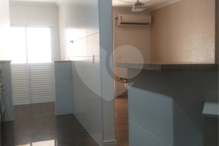 Apartamento à venda com 2 suítes em Guilhermina, Praia Grande, SP