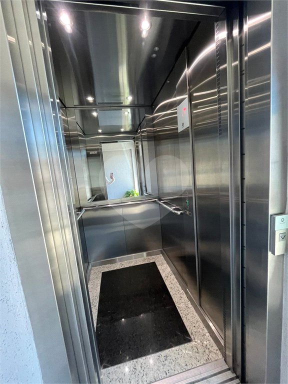 Apartamento à venda com 2 quartos em Chora Menino, São Paulo, SP