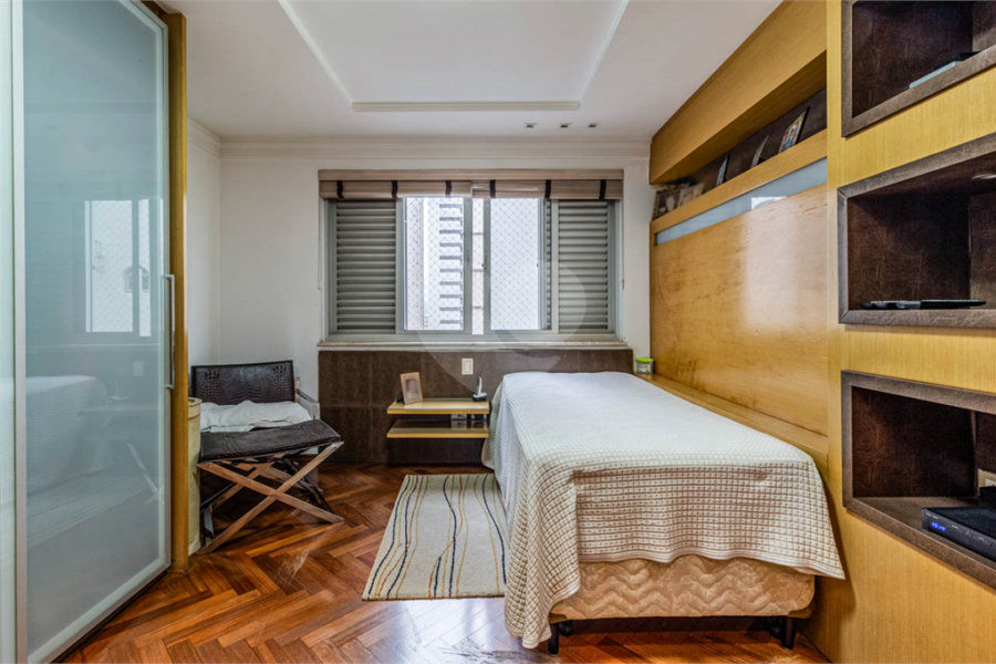 Apartamento à venda com 3 suítes em Bela Vista, São Paulo, SP