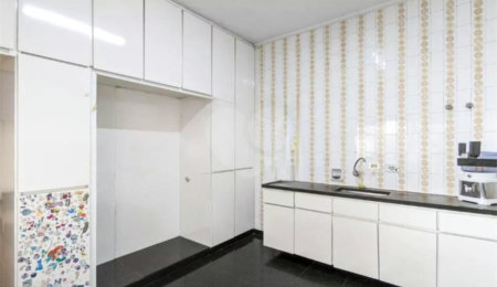 Casa à venda com 3 quartos, sendo 1 suíte,  em Jardim do Mar, São Bernardo do Campo, SP