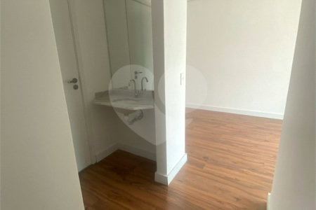 Apartamento à venda com 2 quartos, sendo 1 suíte, em Santa Teresinha, São Paulo, SP