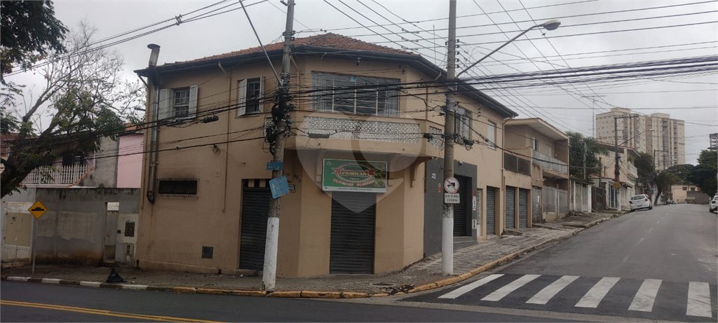 Sobrado à venda com 4 quartos em Calmon Viana, Poá, SP