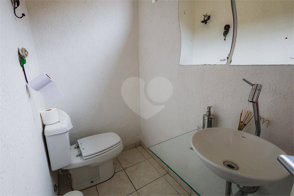 Casa à venda com 5 quartos, sendo 1 suíte, em Vila Rosália, Guarulhos, SP