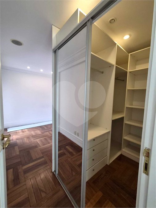 Apartamento para alugar com 3 quartos, sendo 2 suítes, em Brooklin Paulista, São Paulo, SP