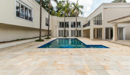 Casa à venda ou para alugar com 4 suítes no condomínio Chácara Flora, São Paulo - SP