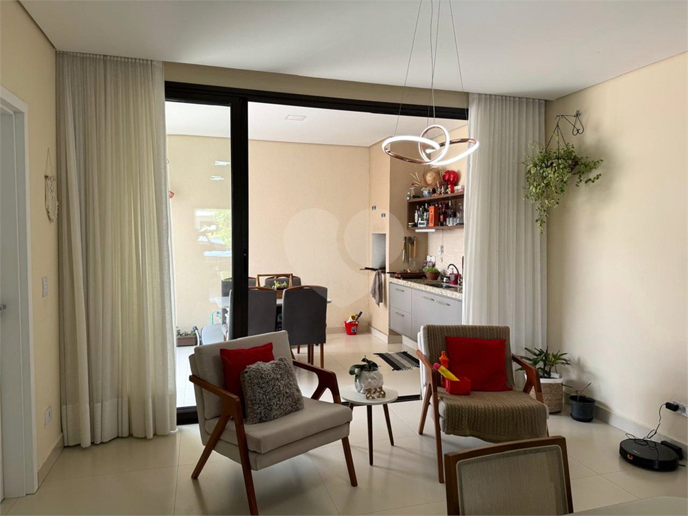 Casa à venda com 3 suítes no condomínio Terras de São Francisco, Sorocaba - SP