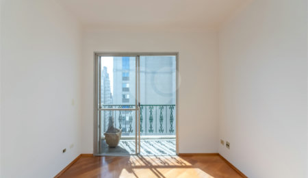 Apartamento à venda com 2 quartos, sendo 1 suíte,  em Itaim Bibi, São Paulo, SP